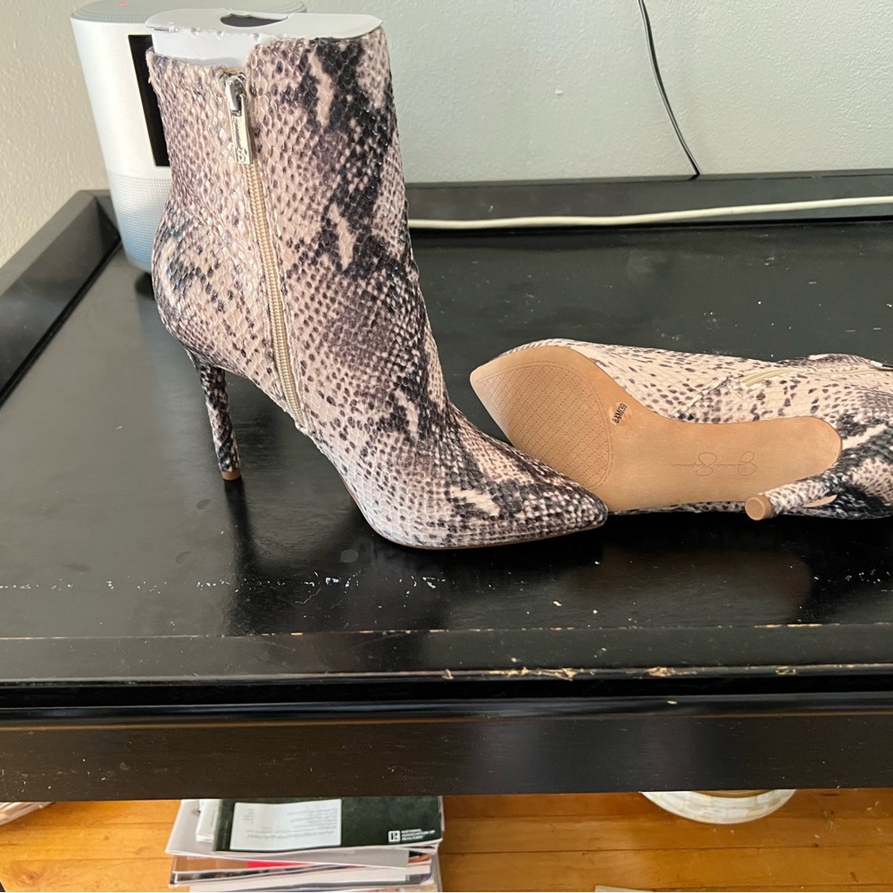 Cream boots Jessica Simpson never worn
